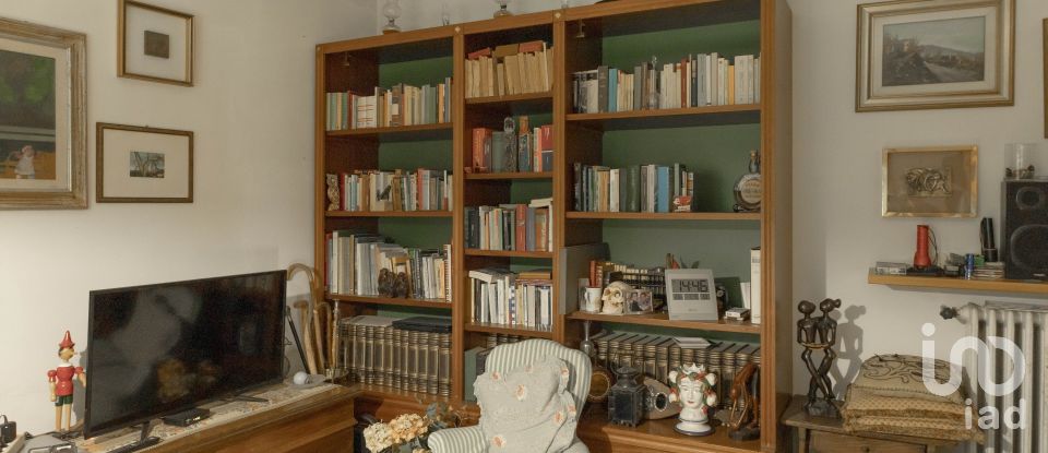 Casa indipendente 21 locali di 600 m² in Pistoia (51100)