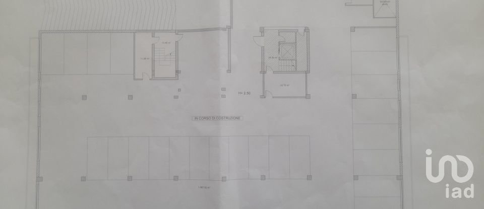 Palazzo / Stabile di 4.500 m² in Giulianova (64021)