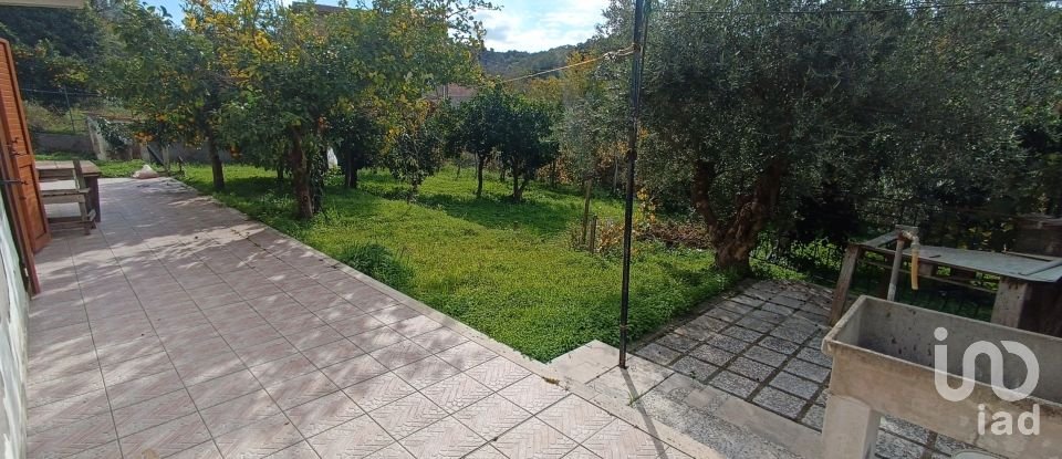 House 18 rooms of 270 m² in Santa Maria del Cedro (87020)