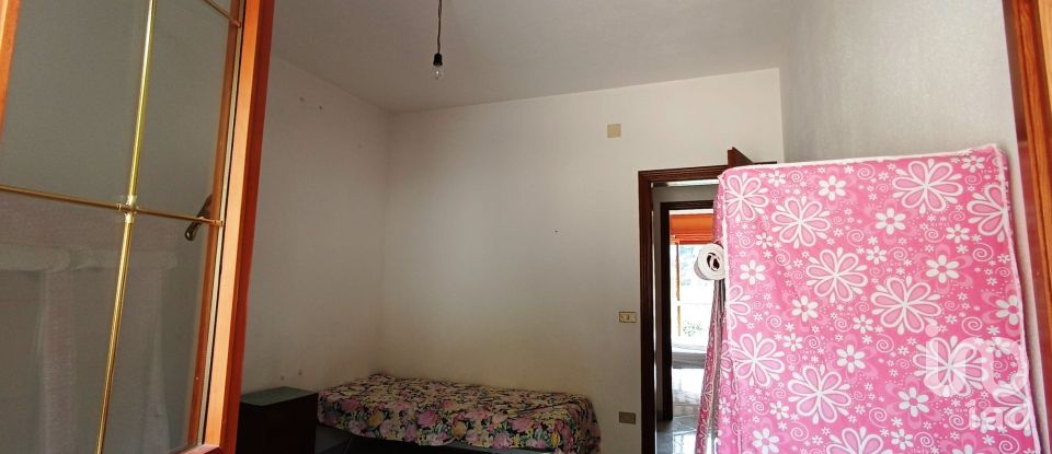 House 18 rooms of 270 m² in Santa Maria del Cedro (87020)