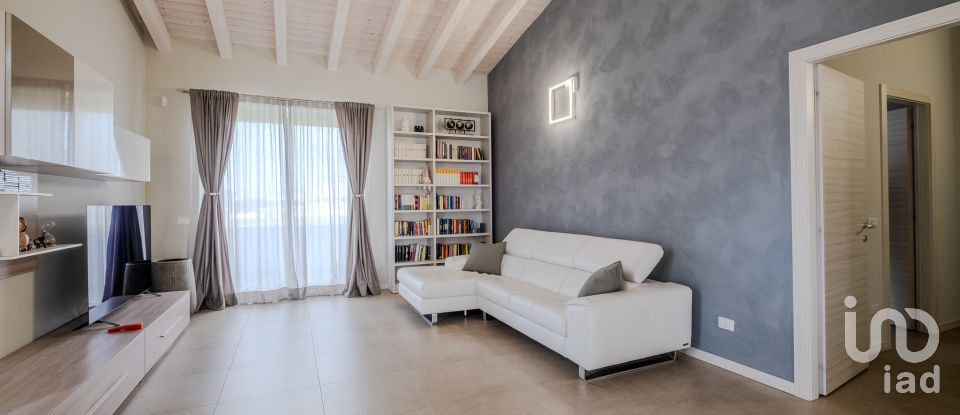 Loft 7 rooms of 161 m² in Castiglione delle Stiviere (46043)
