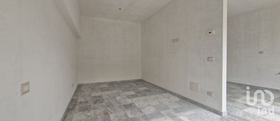 Two-room apartment of 45 m² in Genova (16133)