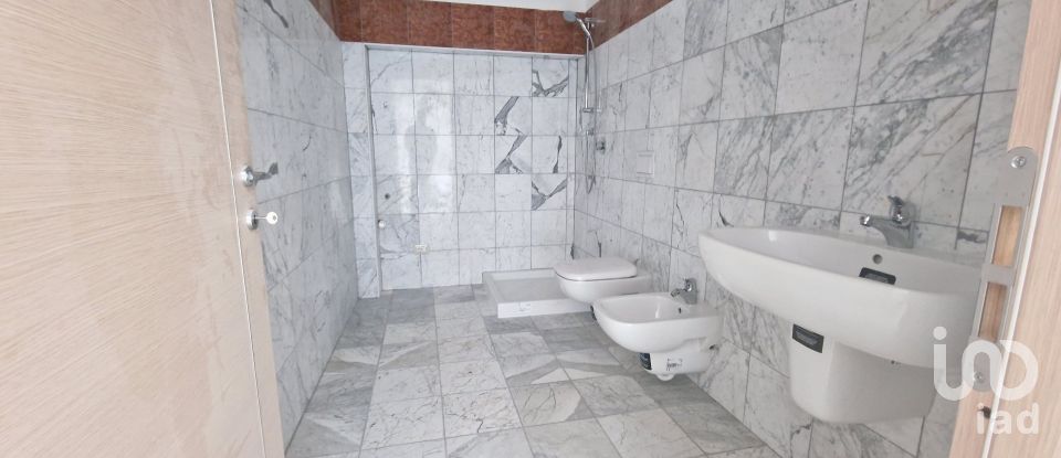 Two-room apartment of 45 m² in Genova (16133)