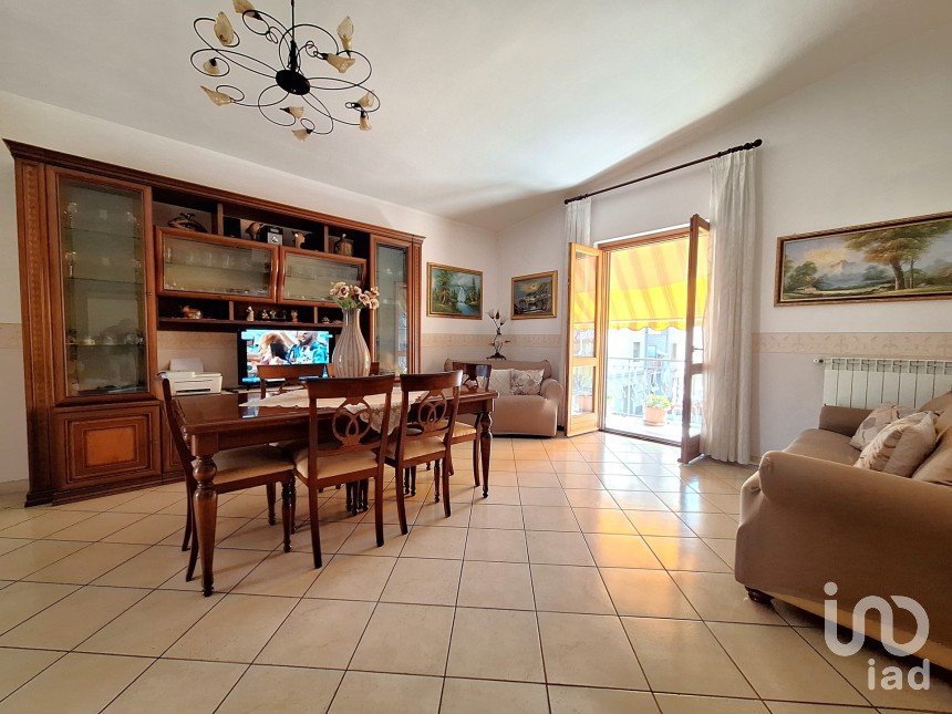 Three-room apartment of 115 m² in Angri (84012)