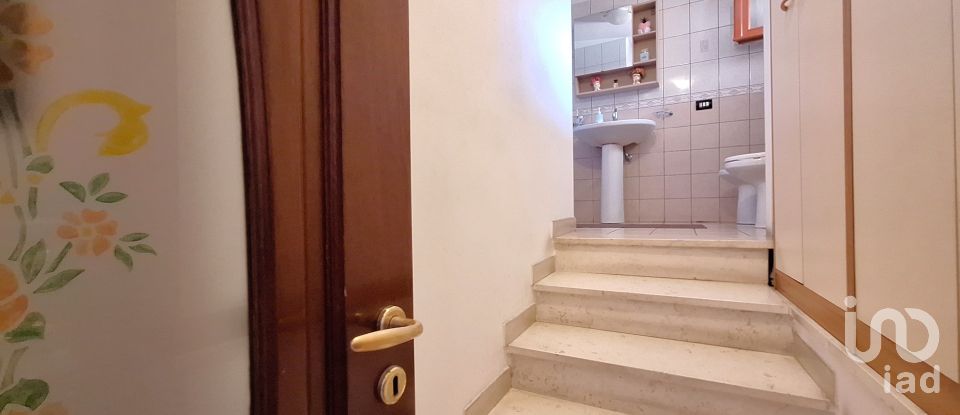 Trilocale di 115 m² a Angri (84012)