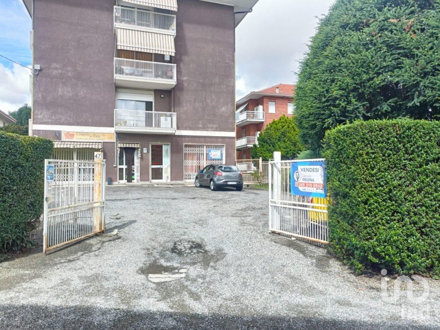 Shop / premises commercial of 115 m² in Mathi (10075)