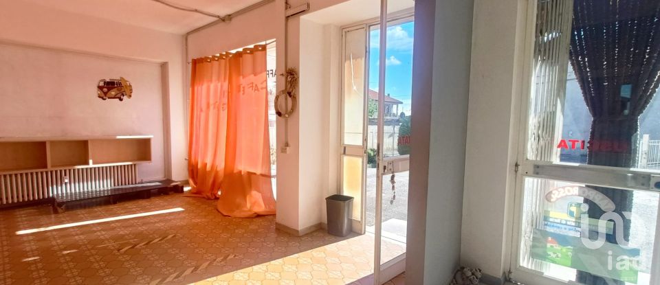 Shop / premises commercial of 115 m² in Mathi (10075)