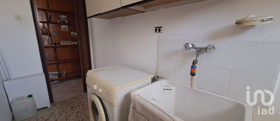 Apartment 8 rooms of 132 m² in Palermo (90124)