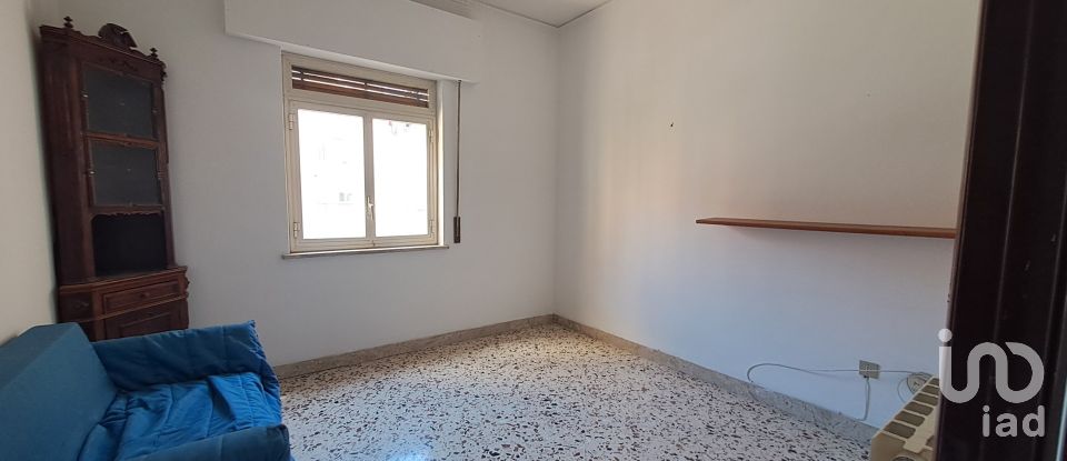Apartment 8 rooms of 132 m² in Palermo (90124)