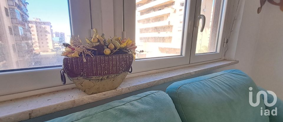 Apartment 8 rooms of 132 m² in Palermo (90124)