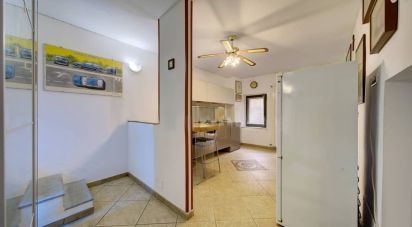 Casa indipendente 4 locali di 66 m² in Torino (10139)