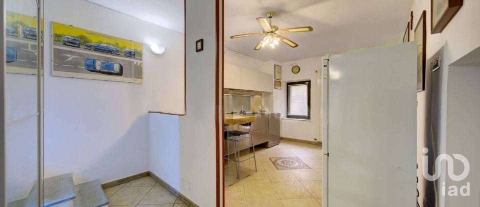 Casa indipendente 4 locali di 66 m² in Torino (10139)