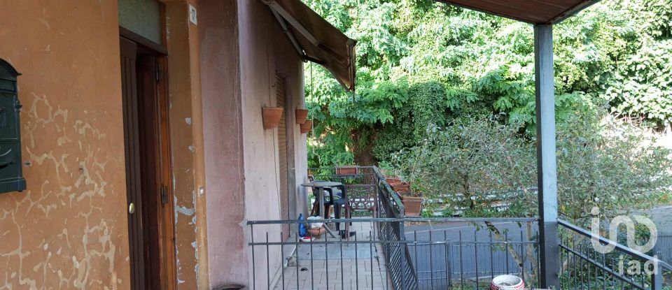 Villa Bifamiliare 11 locali di 185 m² in Acquapendente (01021)