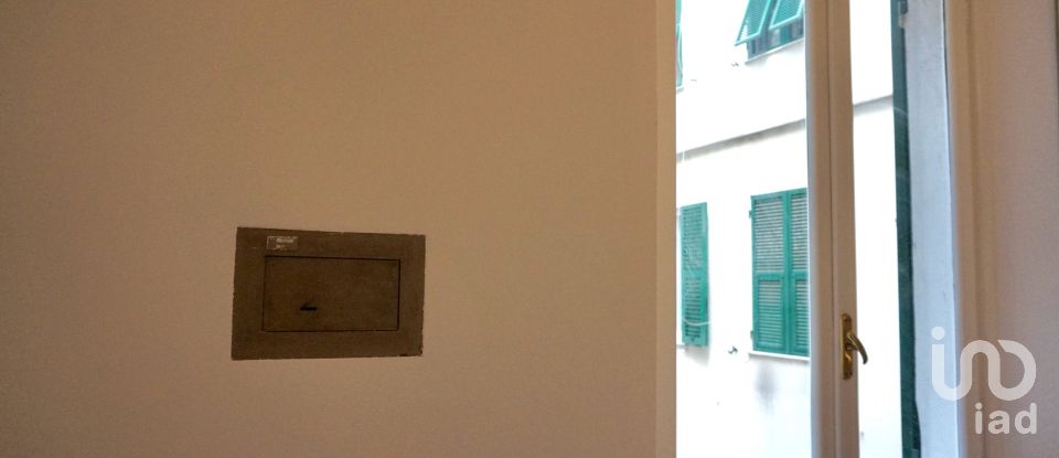 Three-room apartment of 73 m² in Genova (16143)