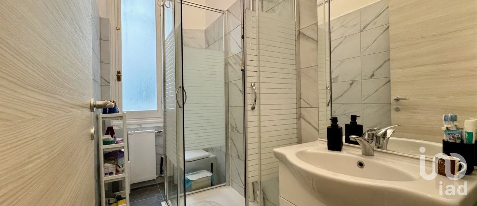 Three-room apartment of 73 m² in Genova (16143)