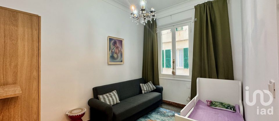 Three-room apartment of 73 m² in Genova (16143)