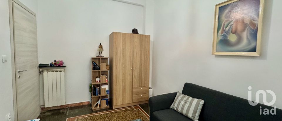 Three-room apartment of 73 m² in Genova (16143)