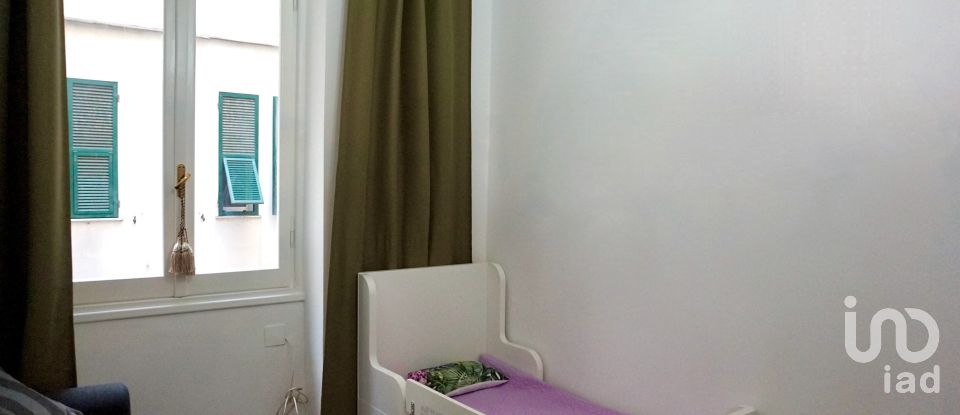 Three-room apartment of 73 m² in Genova (16143)