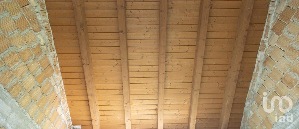 Villa Bifamiliare 9 locali di 170 m² in Osimo (60027)