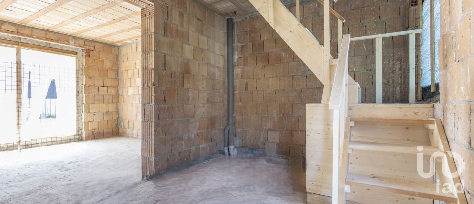 Villa Bifamiliare 9 locali di 170 m² in Osimo (60027)