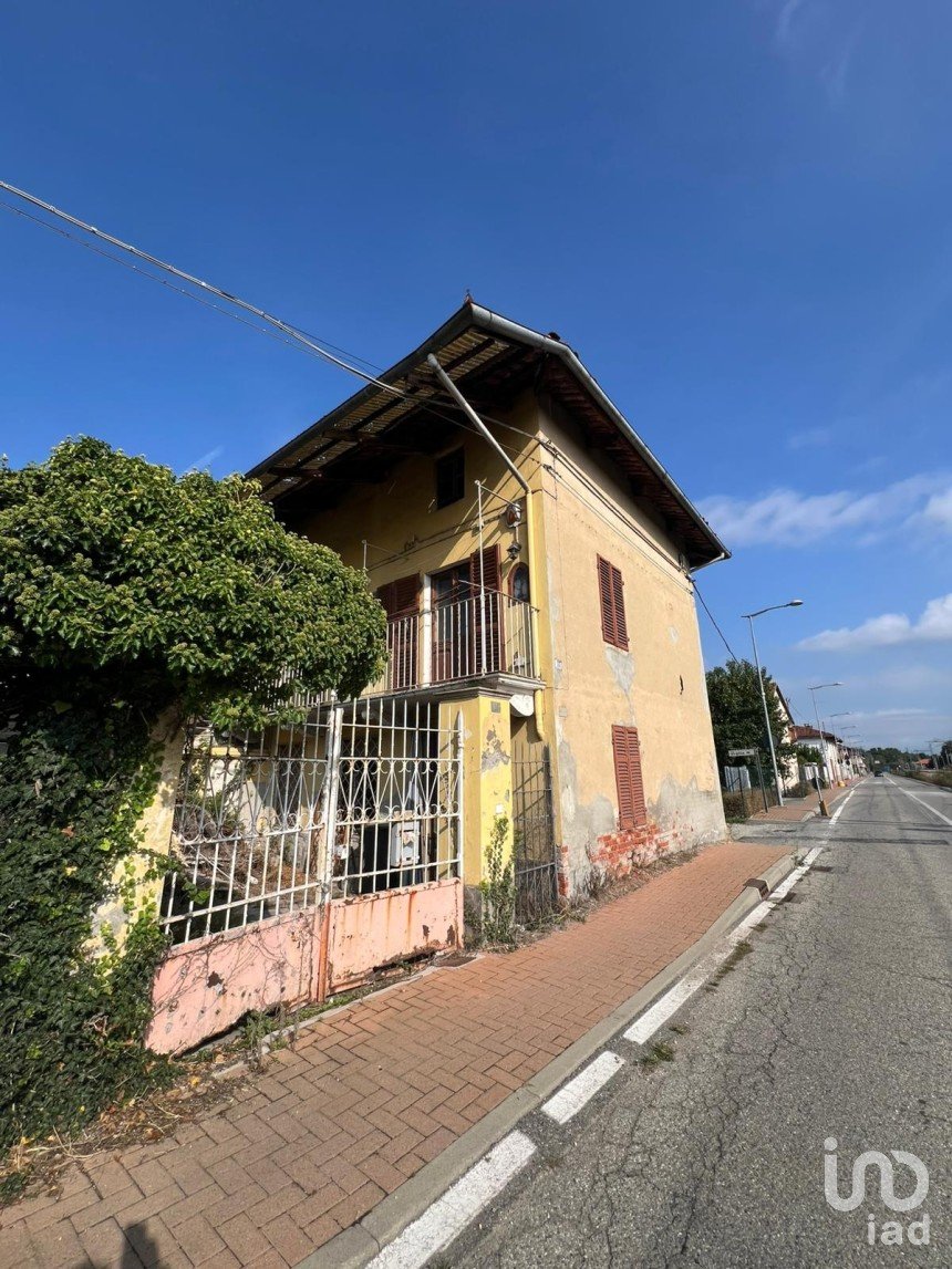 Casa indipendente / Villa 5 locali di 120 m² in Volpiano (10088)