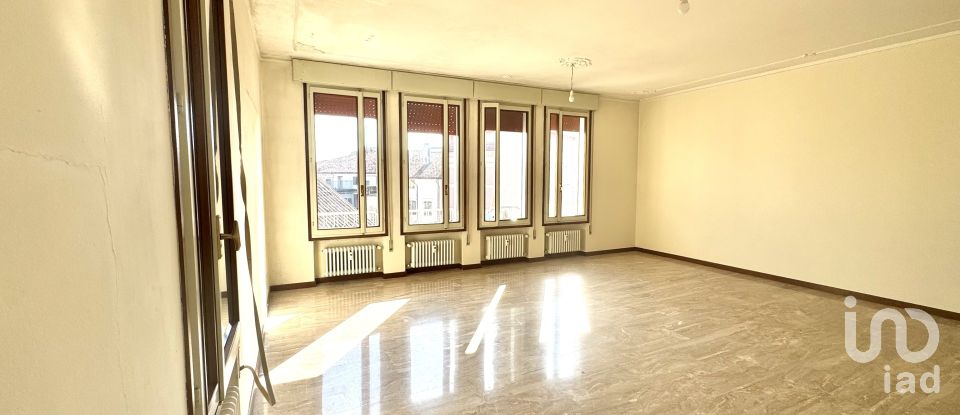 Appartamento 7 locali di 152 m² a Motta di Livenza (31045)