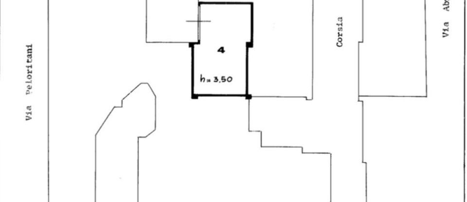 Parking of 51 m² in Palermo (90141)