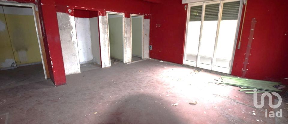 Varie superfici di 1.702 m² in Genova (16138)