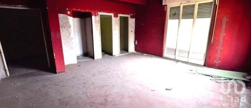 Varie superfici di 1.702 m² in Genova (16138)