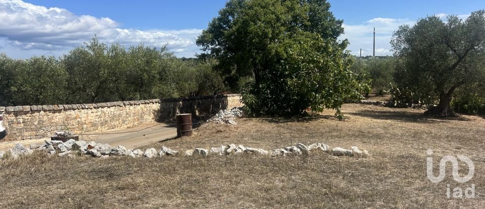 Rustico 1 locale di 15 m² in Cisternino (72014)