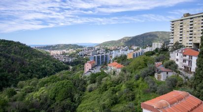 Loft 4 locali di 90 m² a Genova (16159)