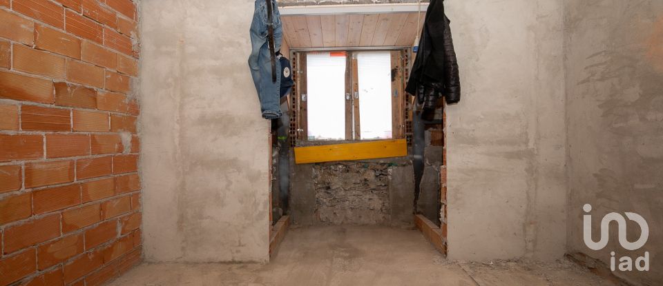 Loft 4 locali di 90 m² a Genova (16159)