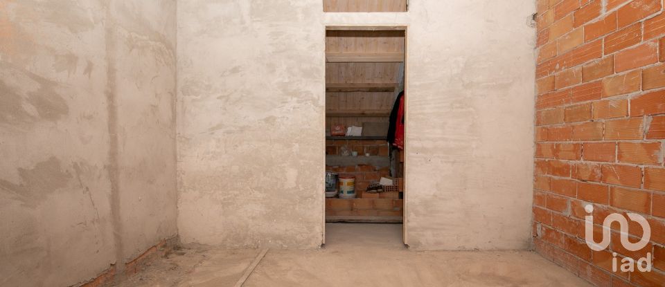 Loft 4 locali di 90 m² a Genova (16159)