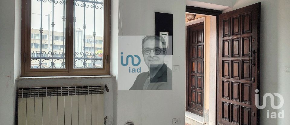 House boat 5 rooms of 200 m² in Genova (16159)