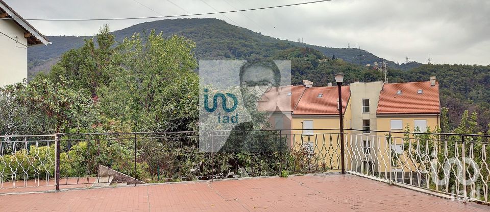 House boat 5 rooms of 200 m² in Genova (16159)