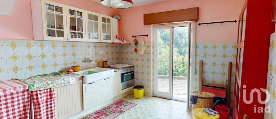 Casa indipendente / Villa 13 locali di 298 m² in Bargagli (16021)