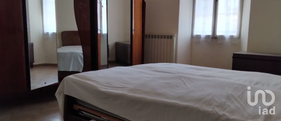 Four-room apartment of 78 m² in Pergola (61045)