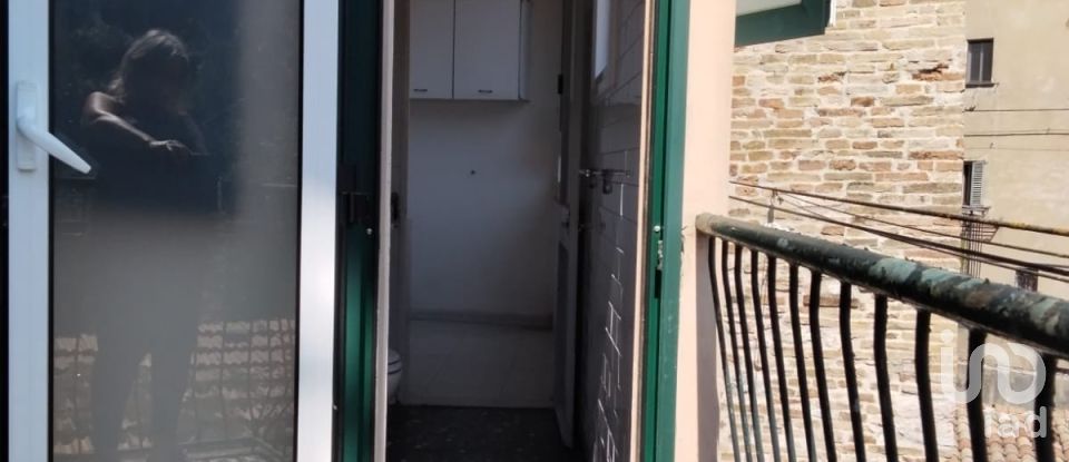 Four-room apartment of 78 m² in Pergola (61045)