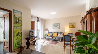 Trilocale di 90 m² a Genova (16131)