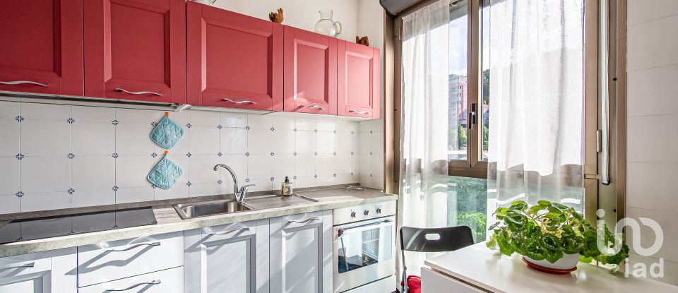 Three-room apartment of 90 m² in Genova (16131)