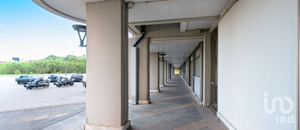 Three-room apartment of 90 m² in Genova (16131)