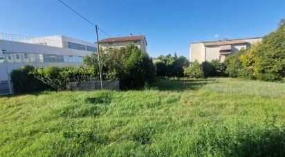 Terreno di 1.160 m² in Osimo (60027)