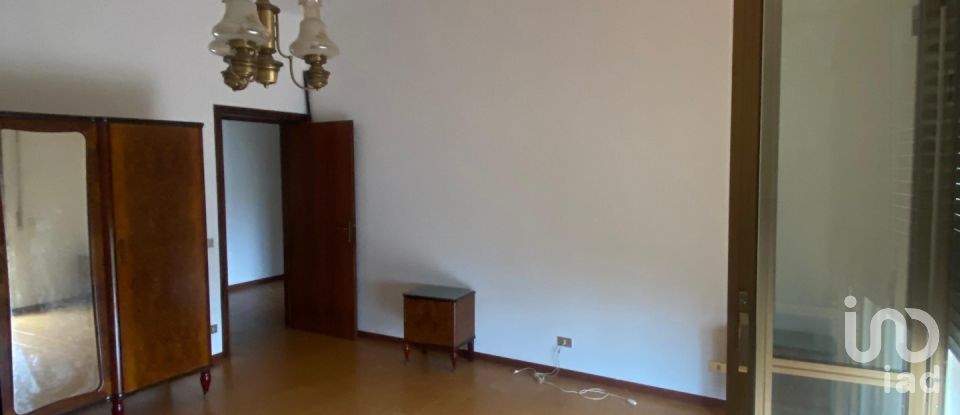 Appartamento 7 locali di 211 m² a Cartoceto (61030)