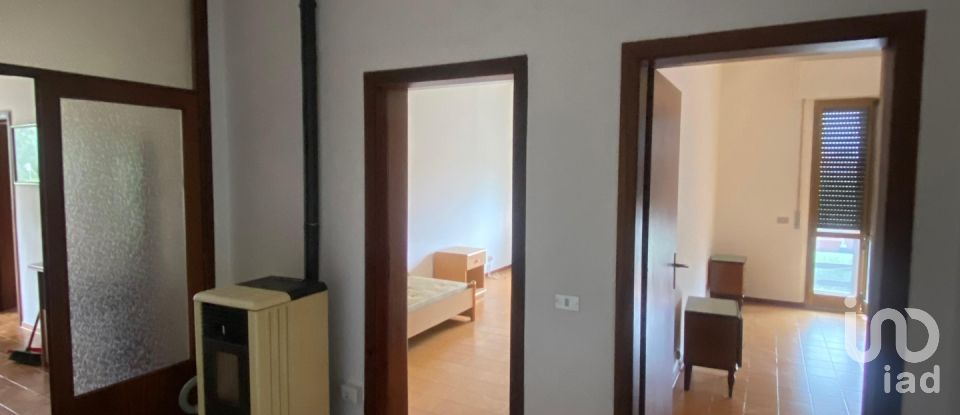 Appartamento 7 locali di 211 m² a Cartoceto (61030)