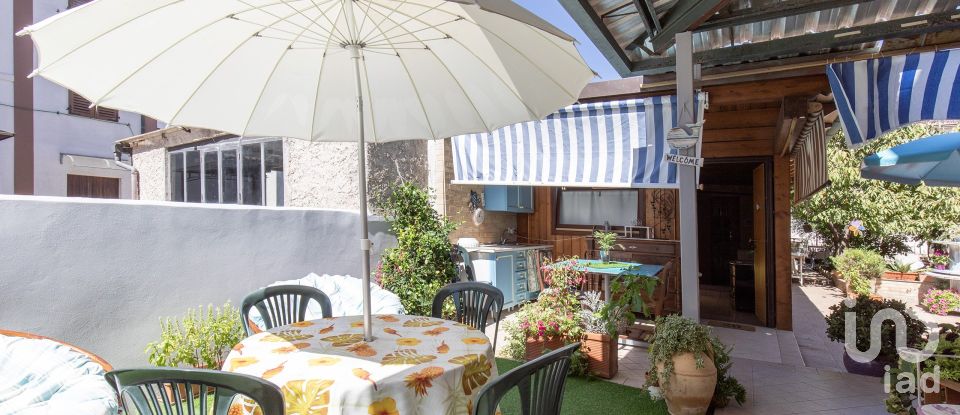 Casa indipendente / Villa 8 locali di 195 m² in Civitanova Marche (62012)