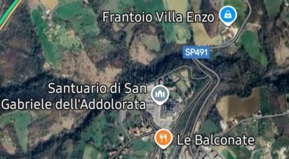 Casa di paese 14 locali di 220 m² in Colledara (64042)