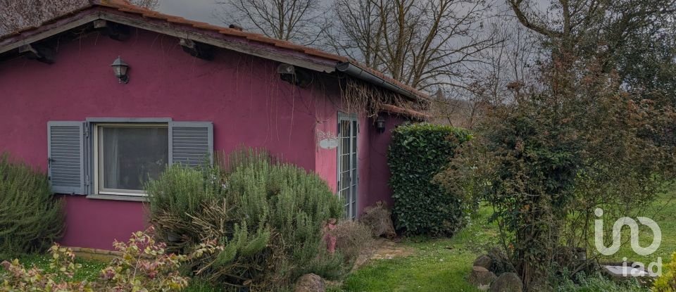 Farm 11 rooms of 320 m² in Sutri (01015)