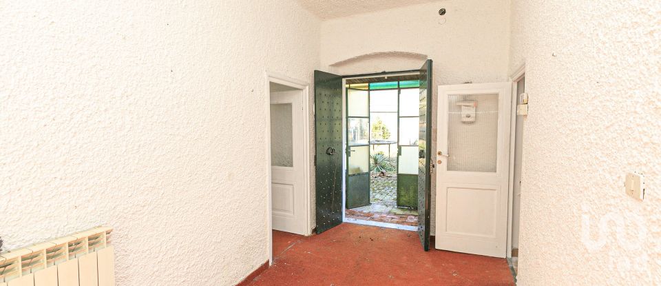 Casa indipendente 10 locali di 123 m² in Genova (16165)