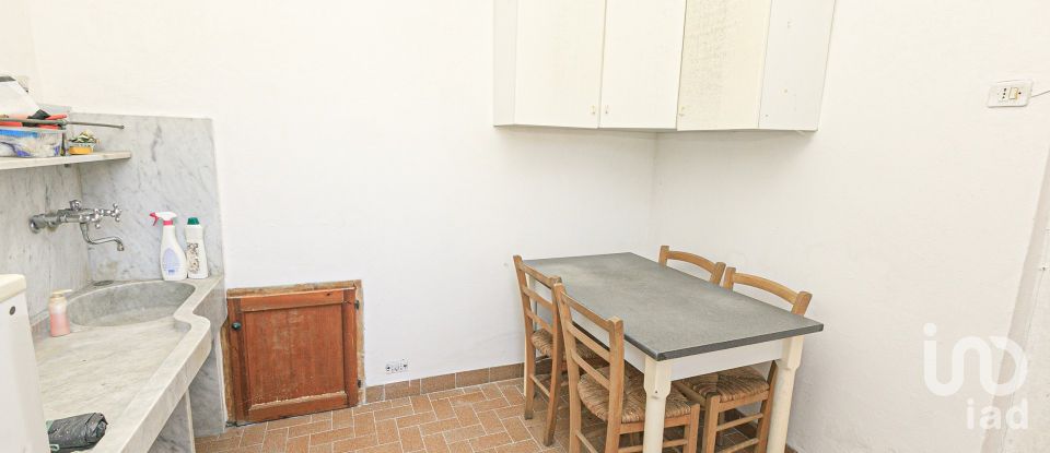 Casa indipendente 10 locali di 123 m² in Genova (16165)