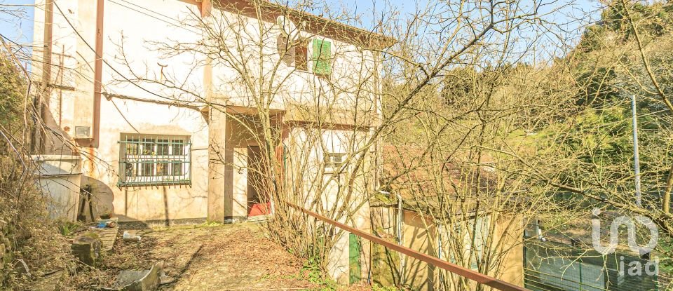 Casa indipendente 10 locali di 123 m² in Genova (16165)